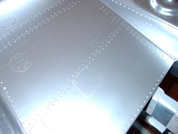 Flächenmittelteil mit Detailstößen